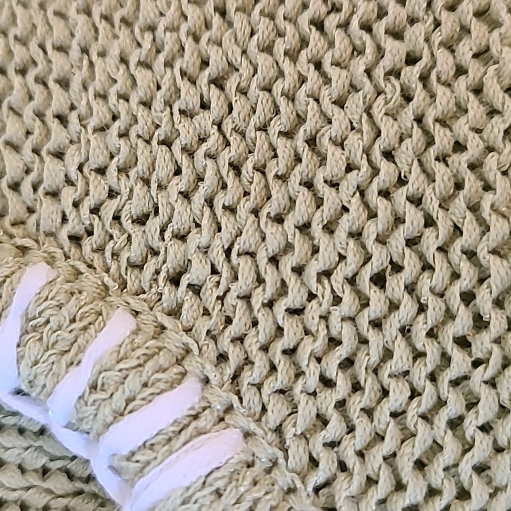 Liz Claiborne Trimed Sweater Sz SP. - Picture 8 of 8